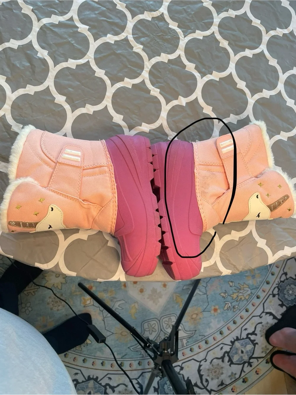 Thermolite Girls Sz 11 Pink kissing Unicorn Winter snow waterproof boots outdoor